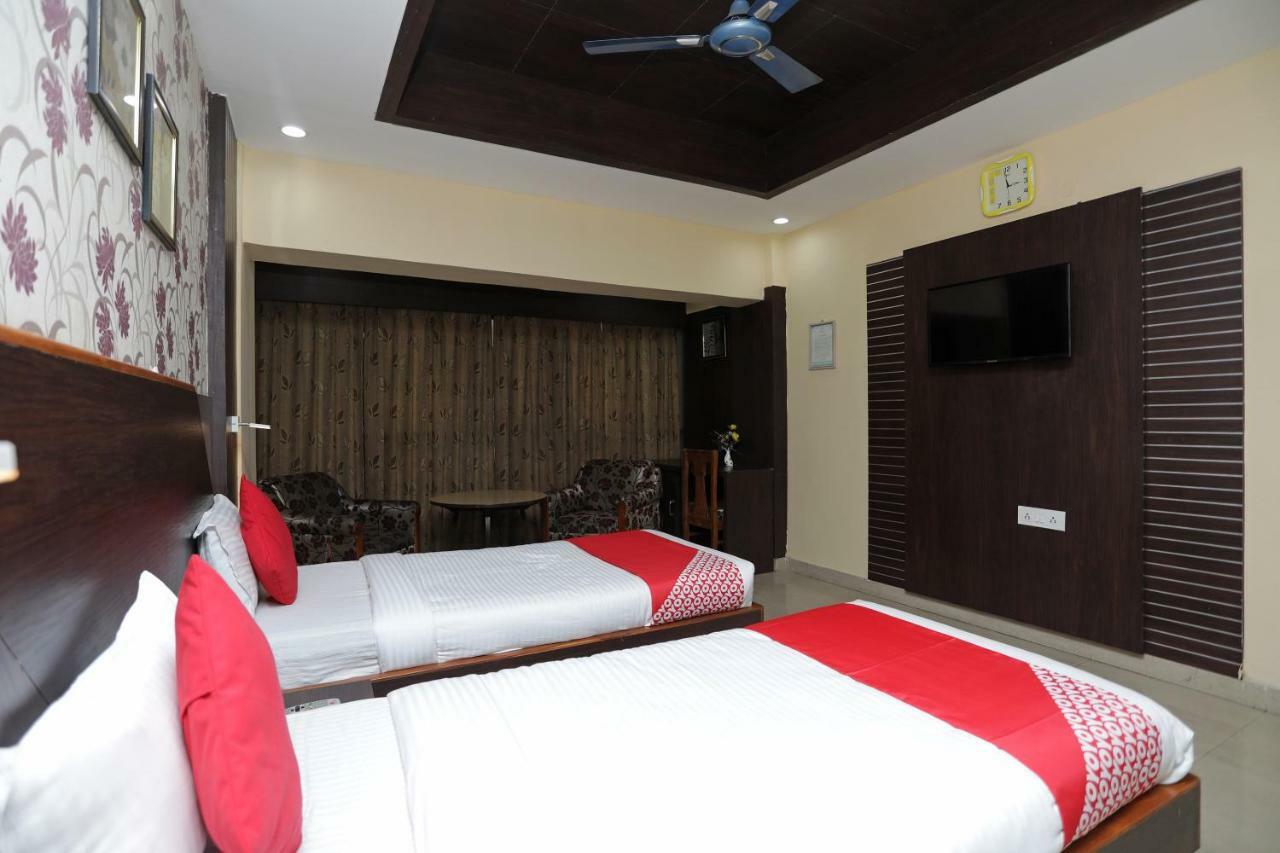 Oyo 4065 Hotel Richi Bhubaneswar Exterior foto